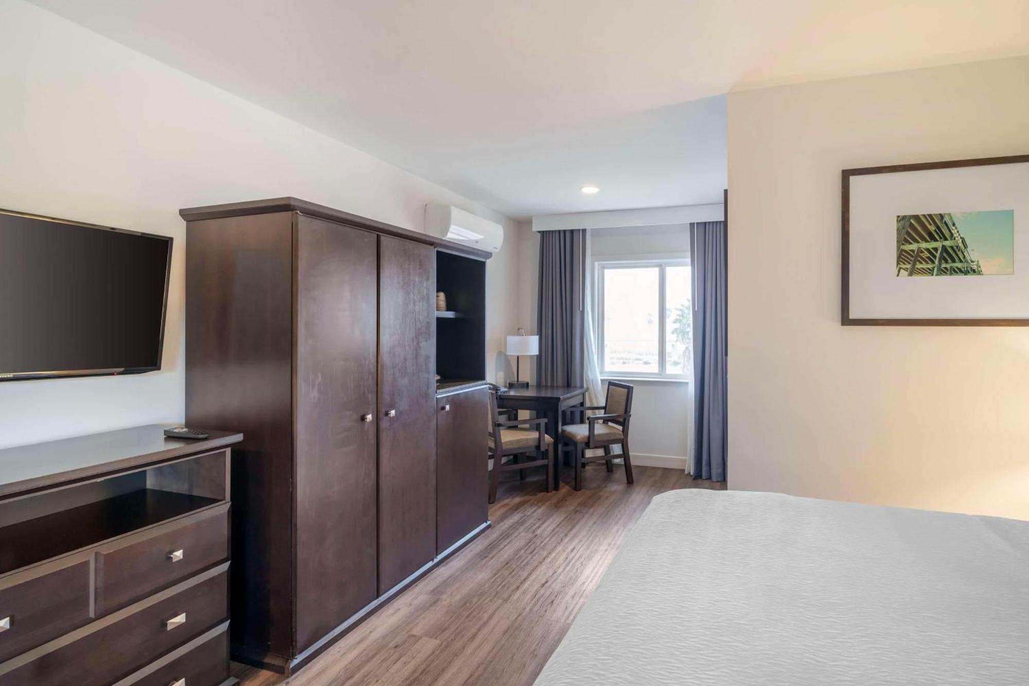 Best Western At Ventura Pier Bagian luar foto
